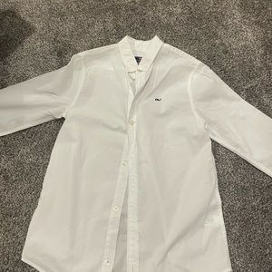 White vineyard vines shirt boys